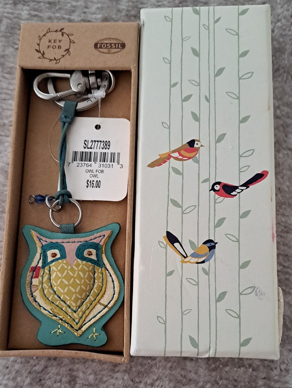 BNWT, Fossil Owl Key & Card Holder - Brown and Silver